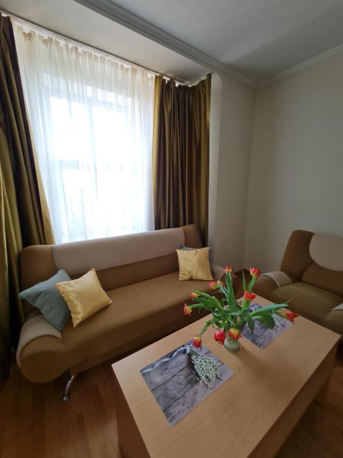 Lacplesa Central Apartments Riga Bagian luar foto